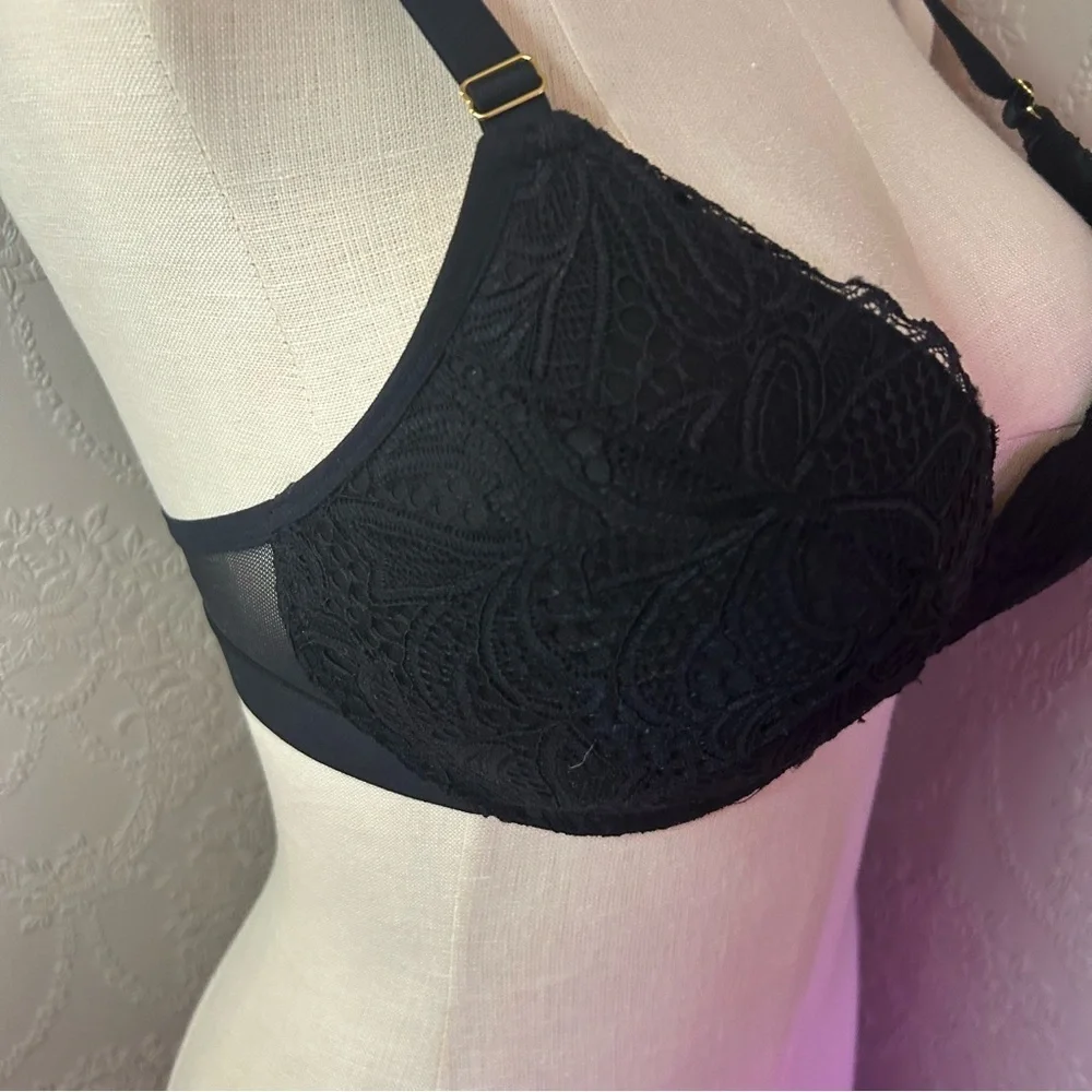 Elegant Black Lace Bra lively lightly lined no underwire bra 34DDD